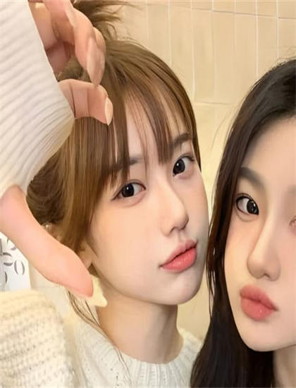 《我朋友的妈妈》情感线解析扣人心弦的：爱情、友情、亲情探讨，网络独播