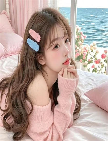 探索你好！梅芳草的奥秘：隐藏细节与深层意义，双语字幕